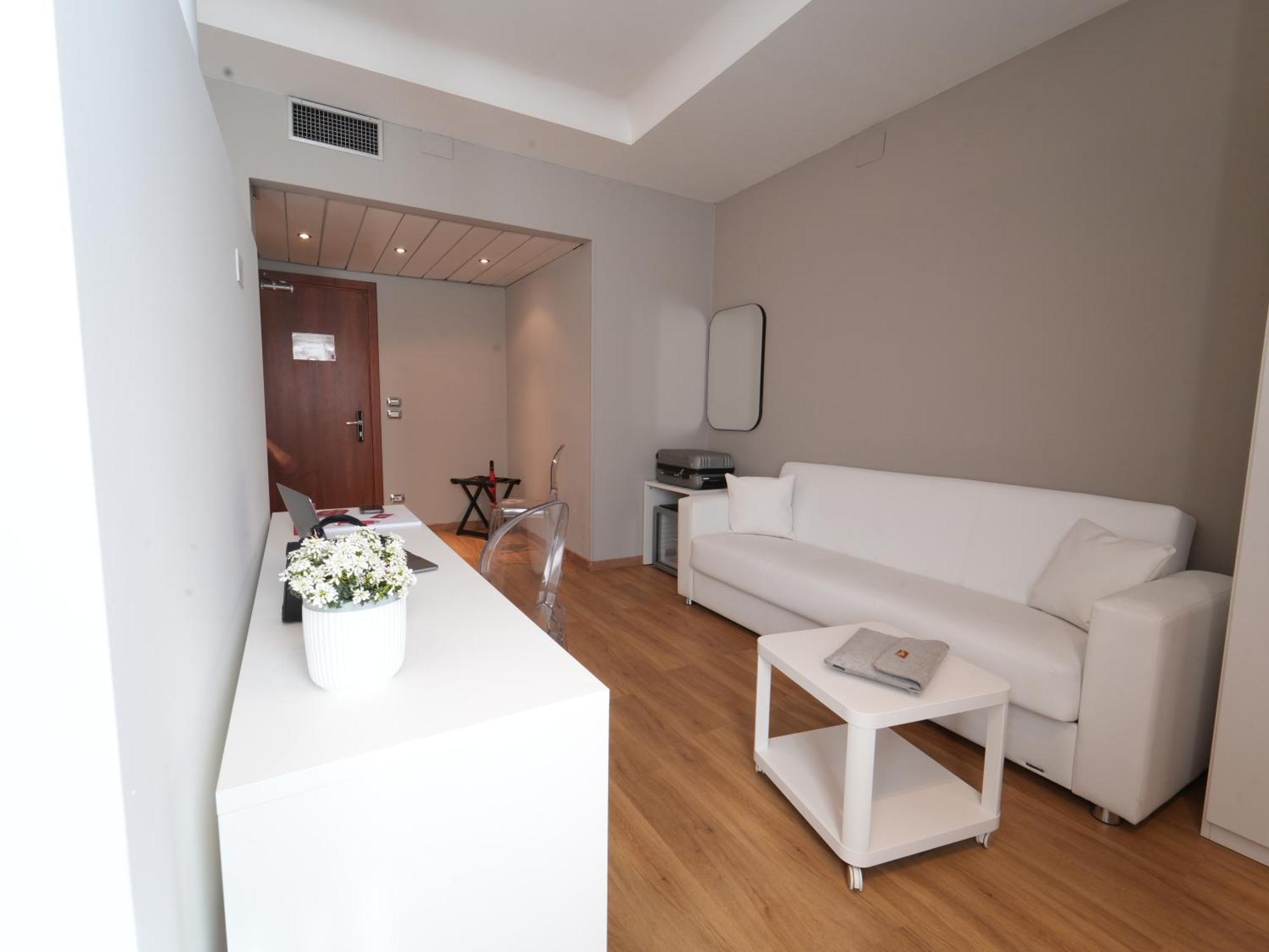 Hotel Shg 4*